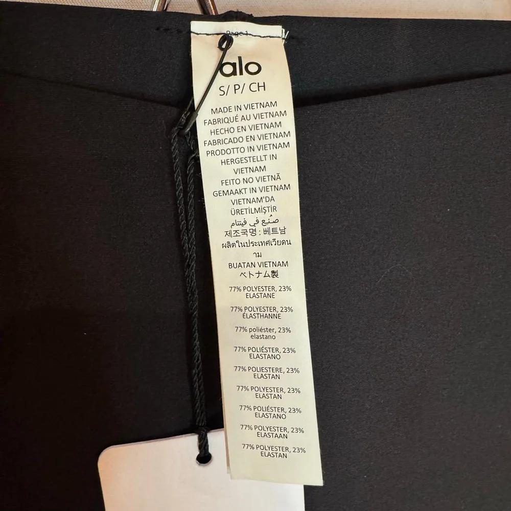 Alo Yoga Airlift 2-Piece Set | Legging + Bra | Black | NWT - Picture 10 of 12